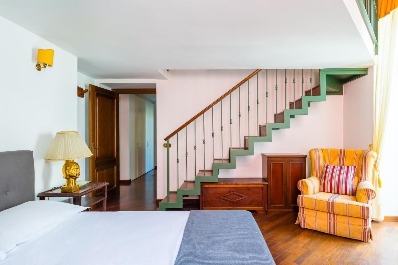 Grand Classic Apartment At San Martino By Napoliapartments Exterior photo